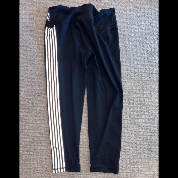 Victoria’s Secret leggings - Picture 3 of 4